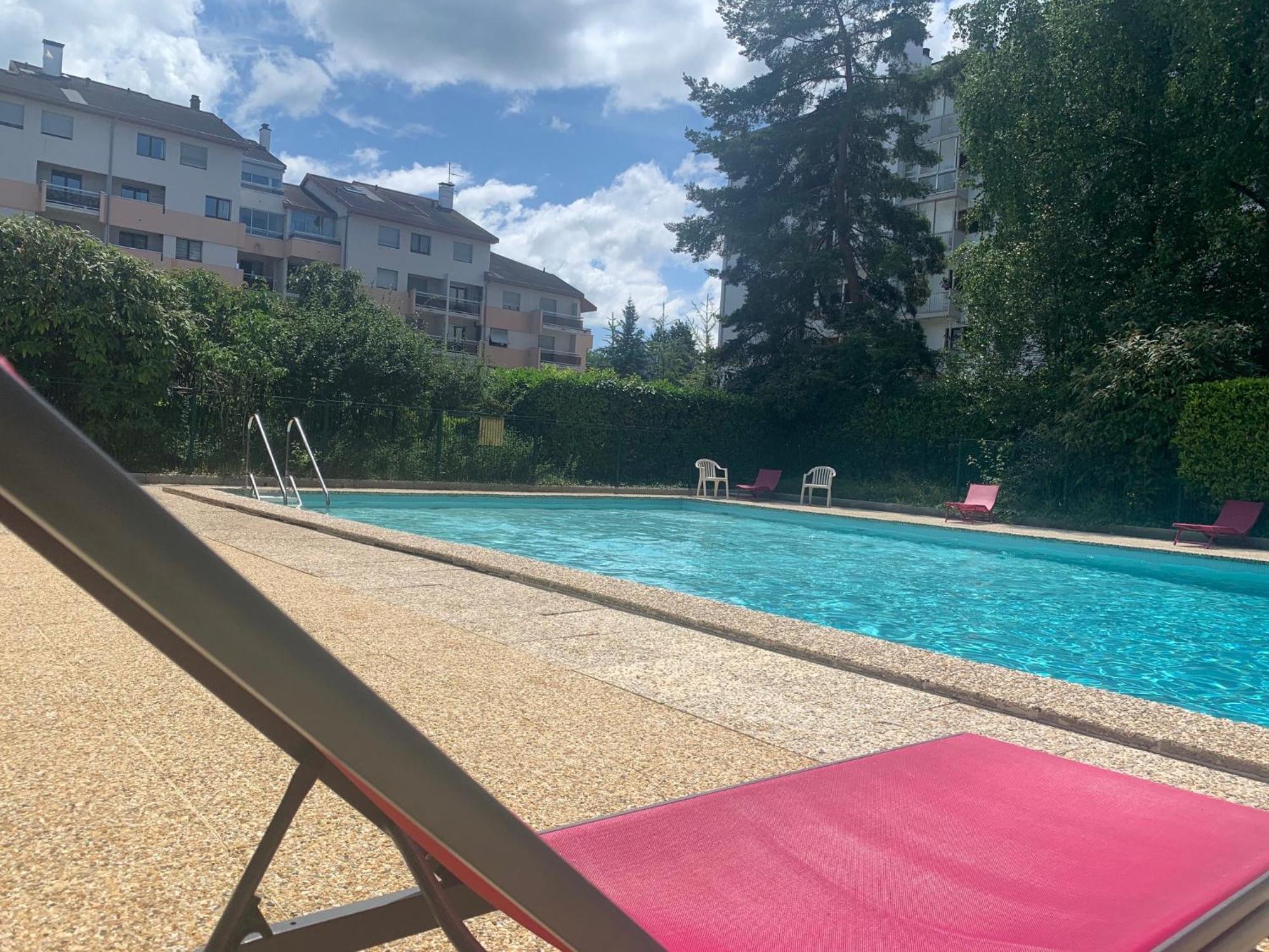 Kusmi Love Piscine Proche Du Lac 안시 외부 사진