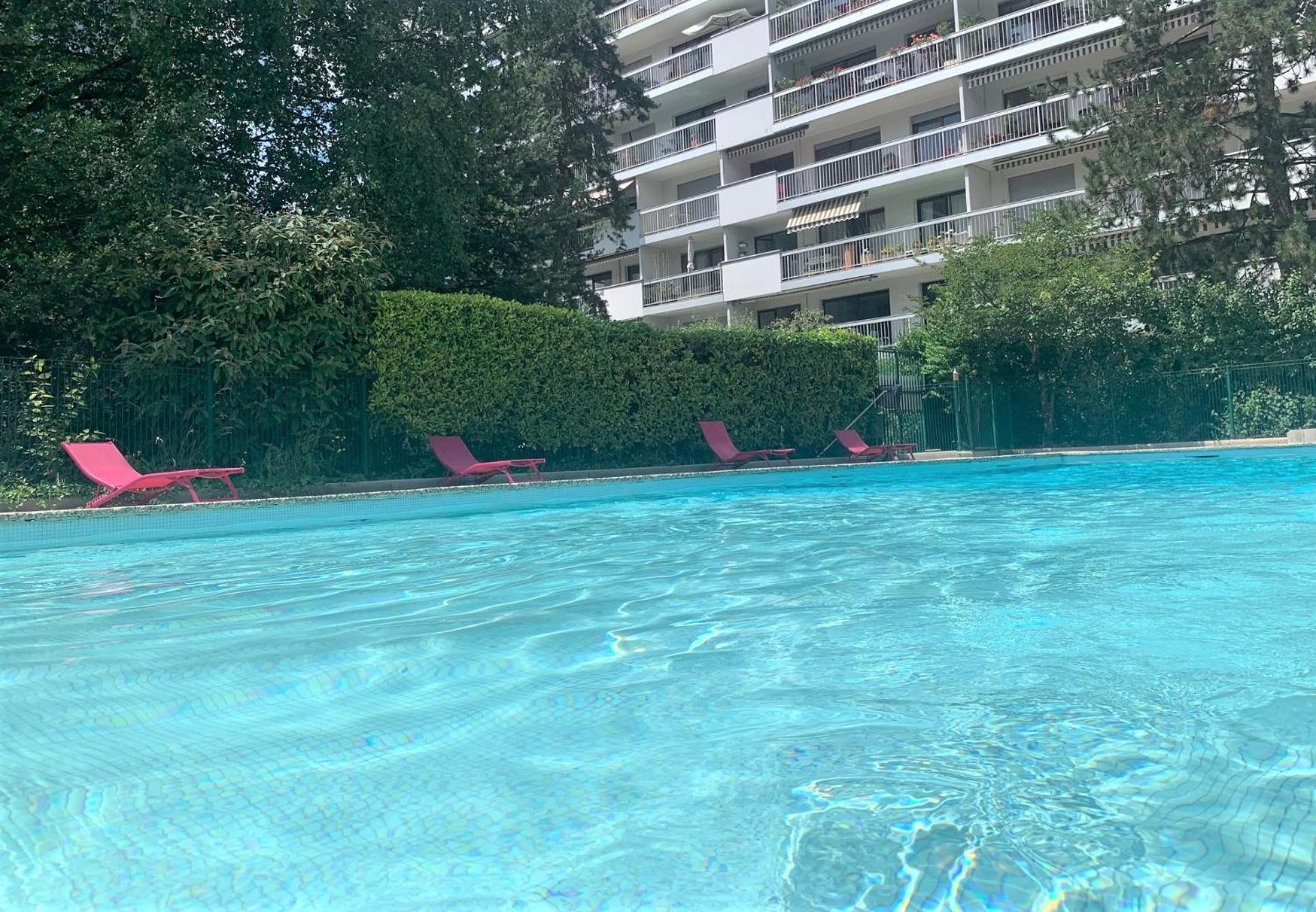 Kusmi Love Piscine Proche Du Lac 안시 외부 사진